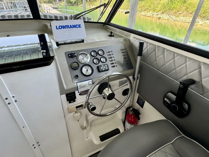 Slide: The Image of Bayliner 2859 Ciera Express 1997 - 29