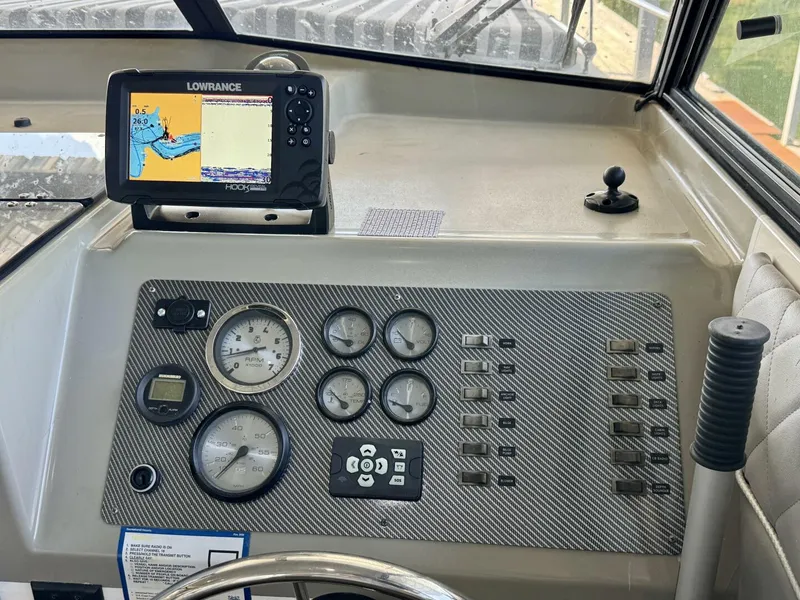 Slide: The Image of Bayliner 2859 Ciera Express 1997 - 32