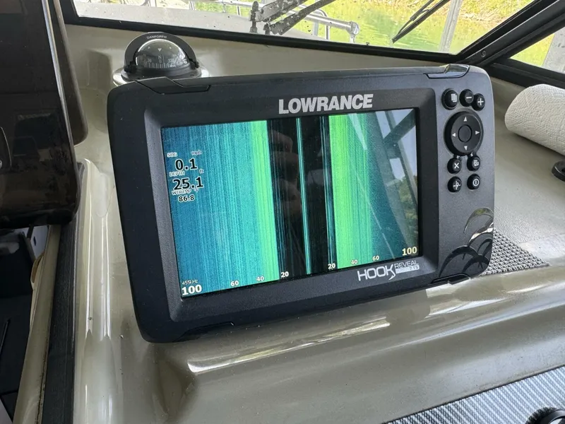 Slide: The Image of Bayliner 2859 Ciera Express 1997 - 36