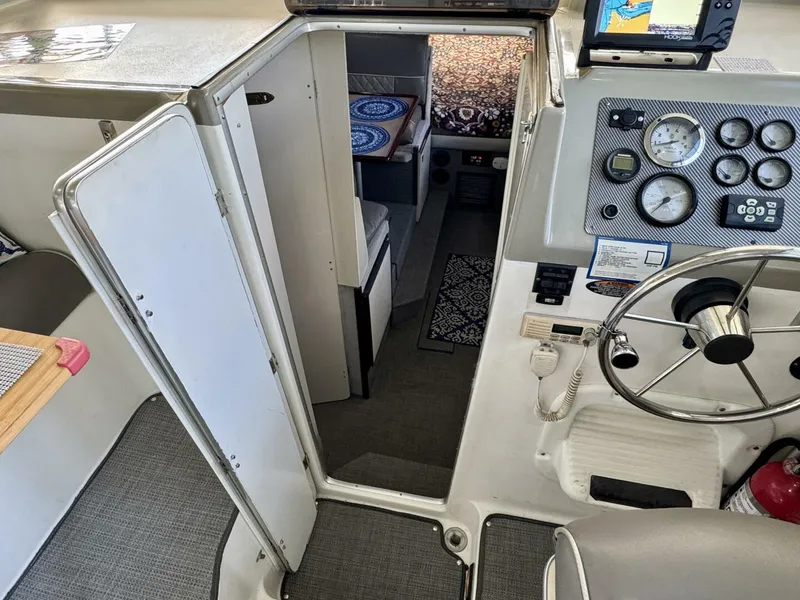 Slide: The Image of Bayliner 2859 Ciera Express 1997 - 38
