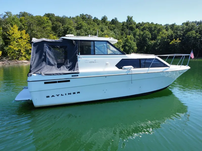 Slide: The Image of Bayliner 2859 Ciera Express 1997 - 4