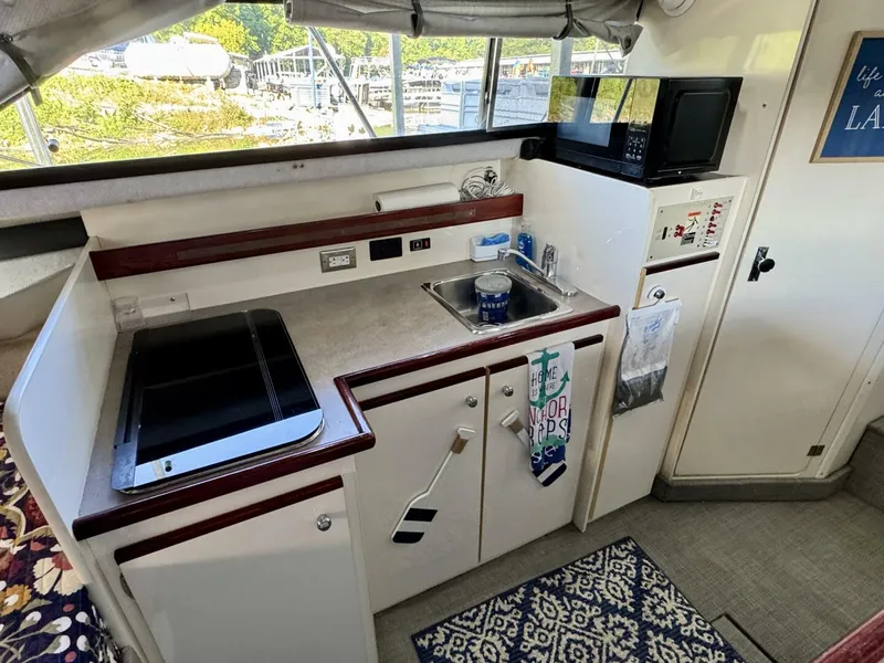 Slide: The Image of Bayliner 2859 Ciera Express 1997 - 41