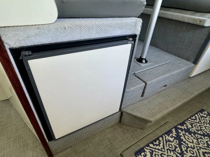 Slide: The Image of Bayliner 2859 Ciera Express 1997 - 45