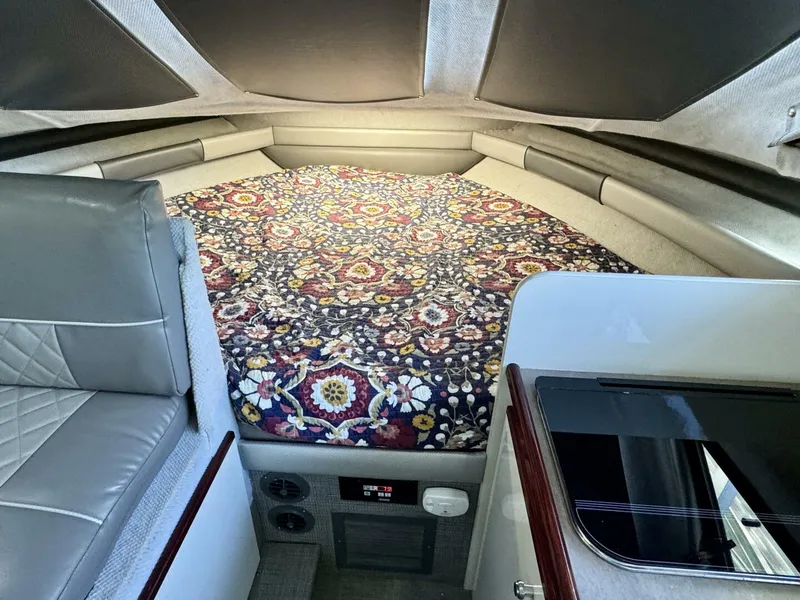 Slide: The Image of Bayliner 2859 Ciera Express 1997 - 47