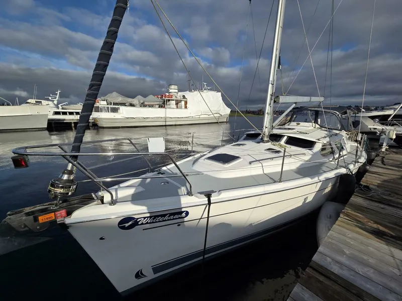 Slide: The Image of Hunter 44 Deck Saloon 2007 - 17