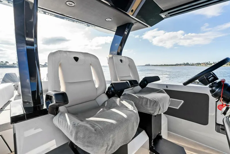 Slide: The Image of Wajer Center Console 2025 - 13