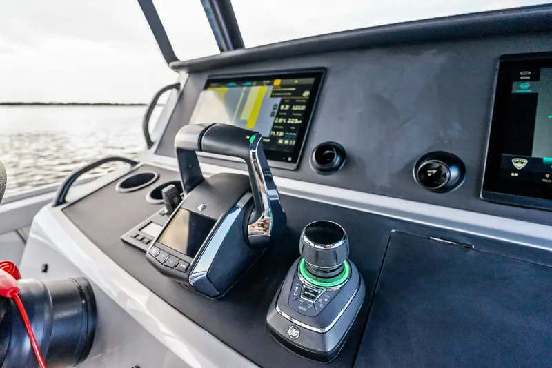 Slide: The Image of Wajer Center Console 2025 - 21