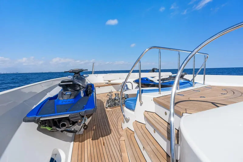 Slide: The Image of Westport Superyacht 2010 - 28
