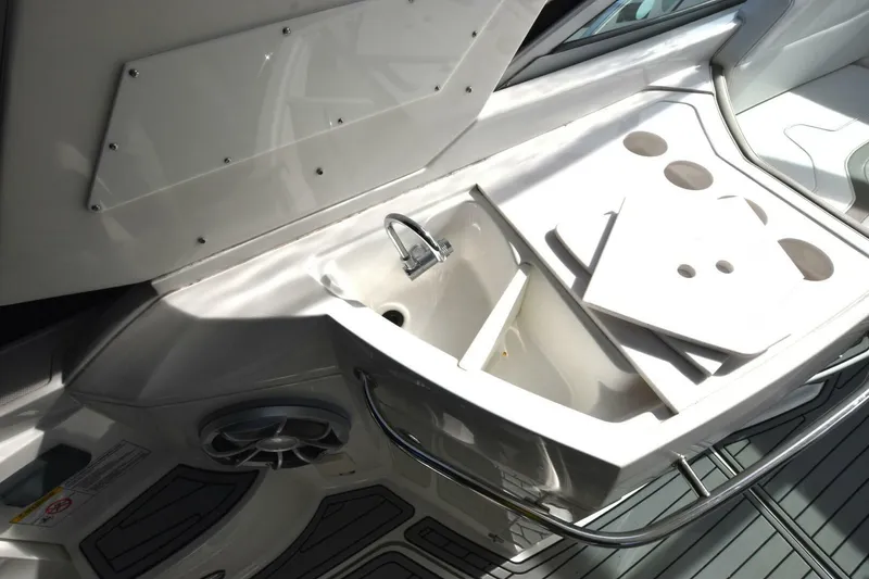 Slide: The Image of Monterey 355 Sport Yacht 2017 - 12