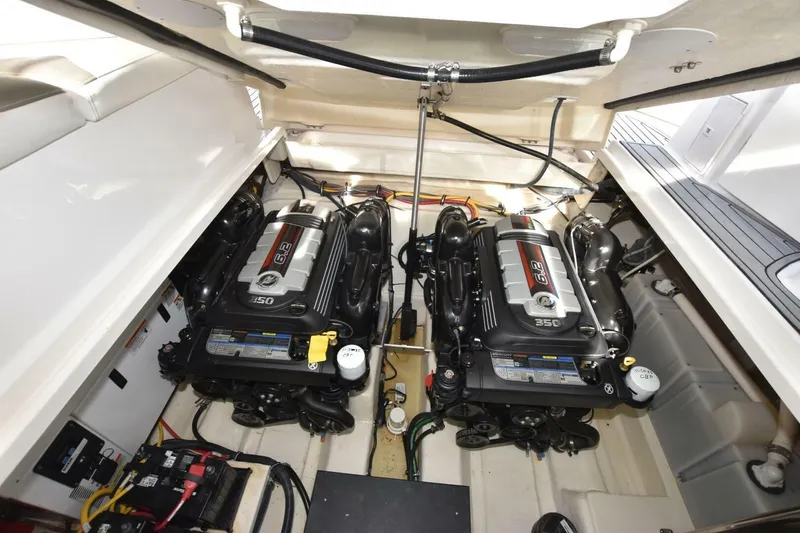 Slide: The Image of Monterey 355 Sport Yacht 2017 - 19