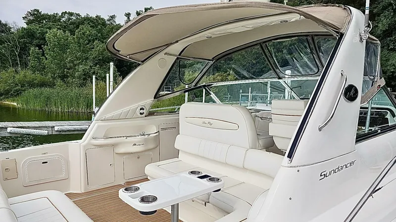 Slide: The Image of Sea Ray 400 Sundancer 1998 - 10