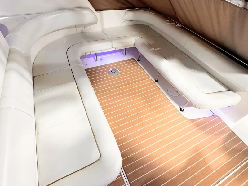 Slide: The Image of Sea Ray 400 Sundancer 1998 - 13