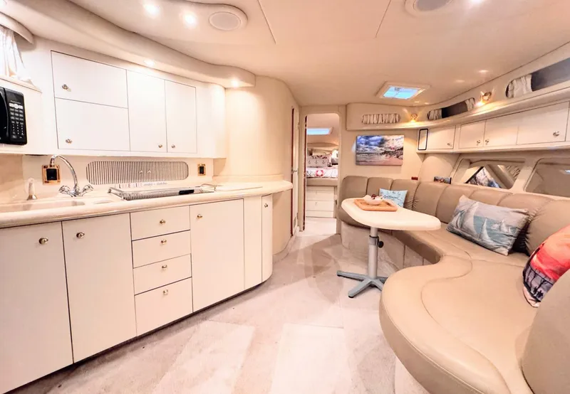 Slide: The Image of Sea Ray 400 Sundancer 1998 - 36