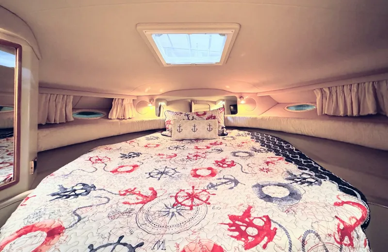 Slide: The Image of Sea Ray 400 Sundancer 1998 - 41