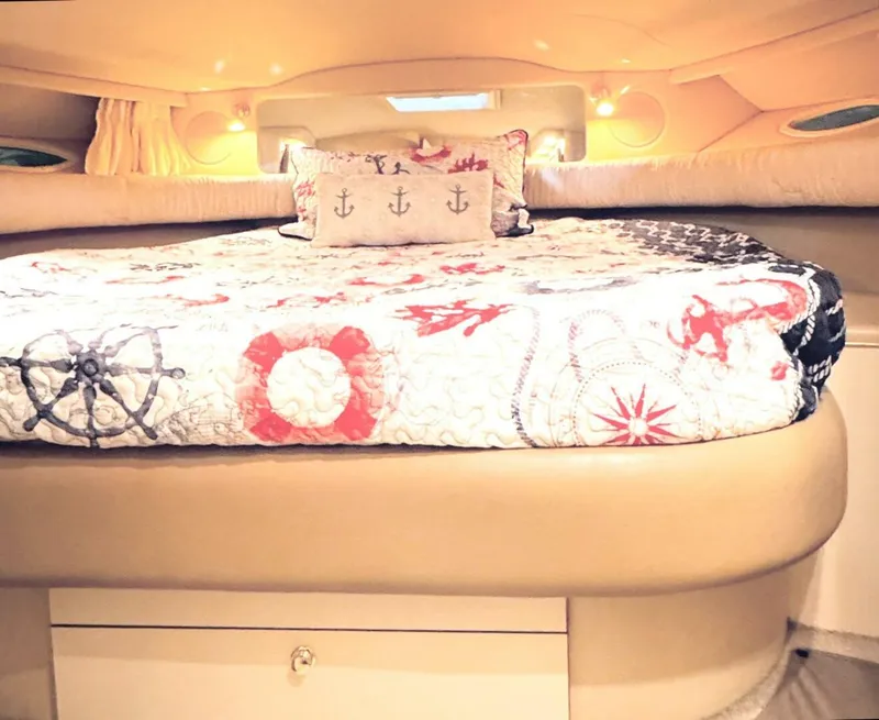 Slide: The Image of Sea Ray 400 Sundancer 1998 - 43