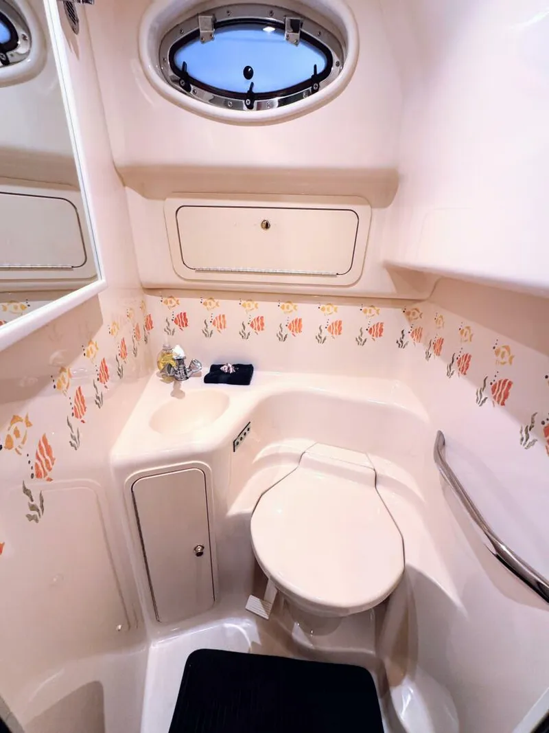 Slide: The Image of Sea Ray 400 Sundancer 1998 - 49