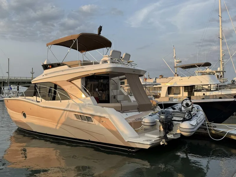 Slide: The Image of Carver Yachts C-34 Command Bridge 2013 - 39