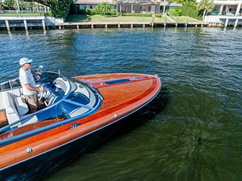 Slide: The Image of Riva Aquariva 2013 - 5