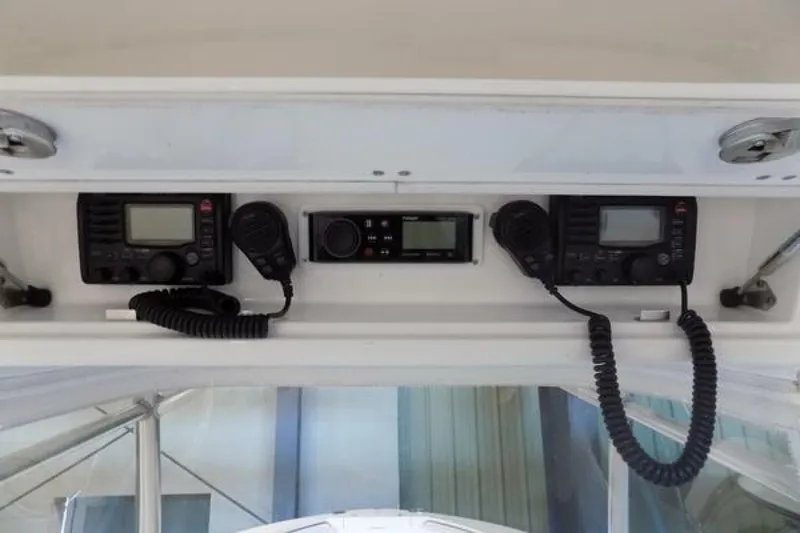 Slide: The Image of Regulator Marine 34SS 2013 - 12