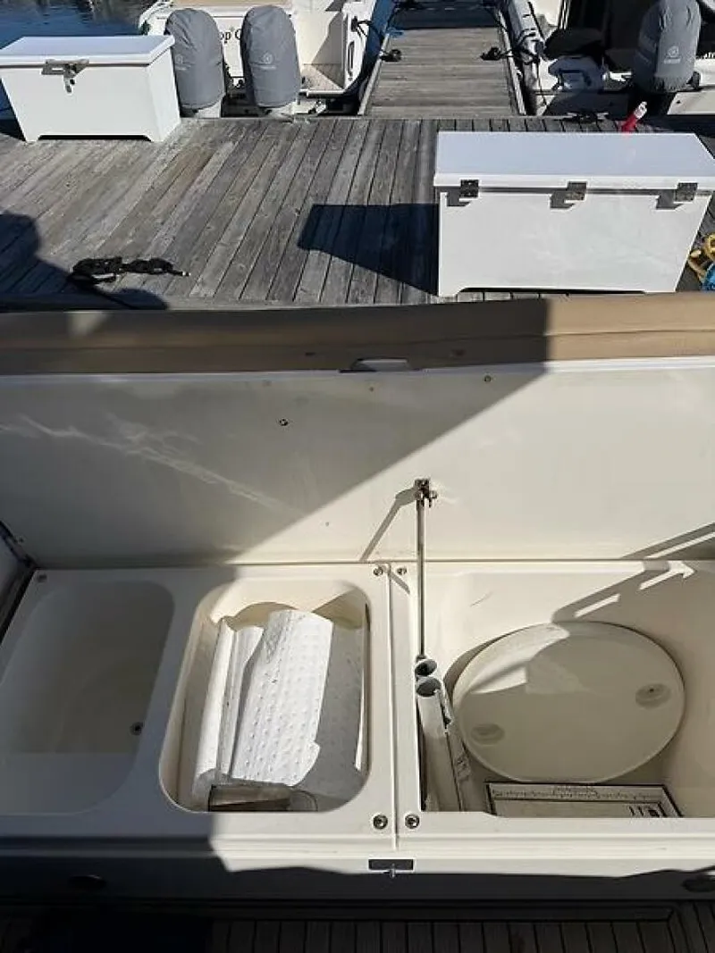 Slide: The Image of Fairline Squadron 42 2015 - 36
