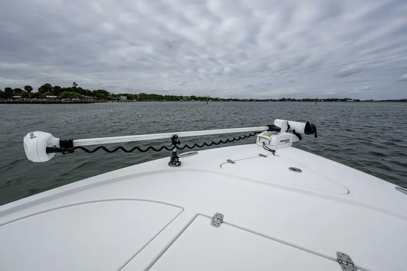 Slide: The Image of Blazer Bay 2700 Hybrid 2022 - 9
