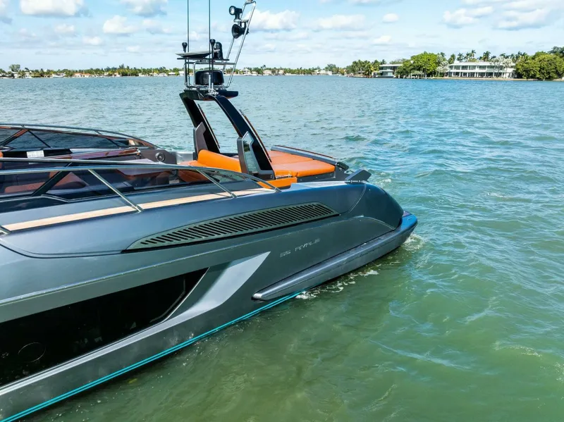Slide: The Image of Riva 56' Rivale 2021 - 15