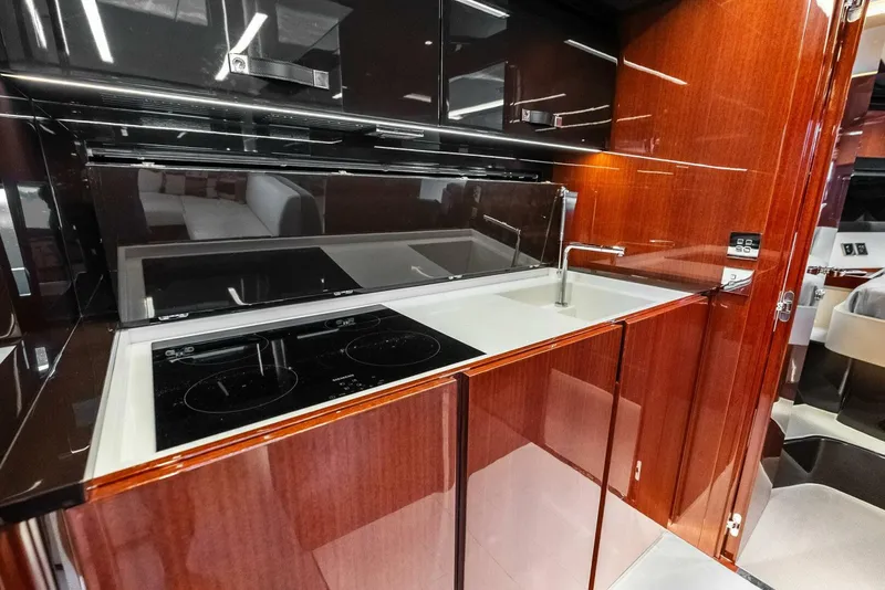 Slide: The Image of Riva 56' Rivale 2021 - 39