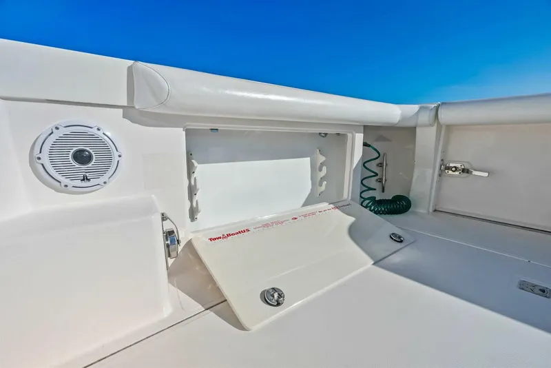 Slide: The Image of Cabo 45 Express 2006 - 21