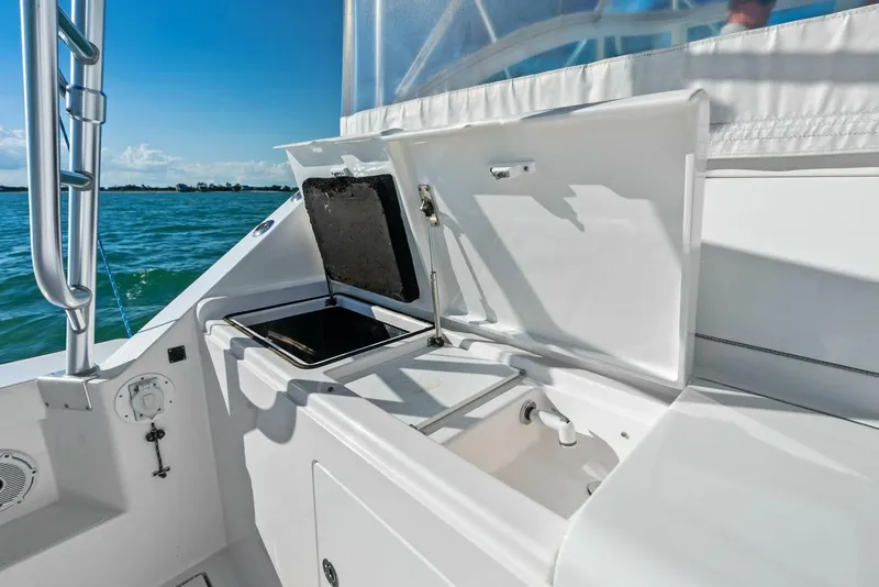 Slide: The Image of Cabo 45 Express 2006 - 22