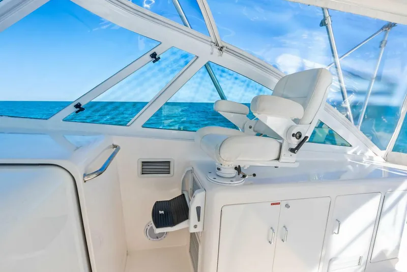 Slide: The Image of Cabo 45 Express 2006 - 29