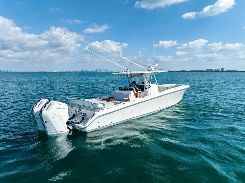 Slide: The Image of Bahama 41 2015 - 11