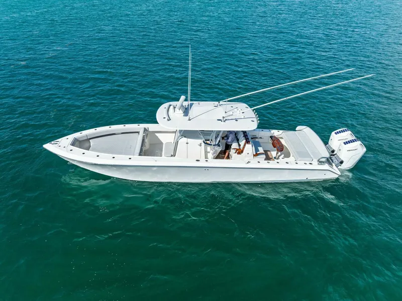 Slide: The Image of Bahama 41 2015 - 14