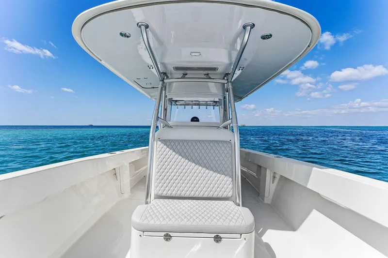 Slide: The Image of Bahama 41 2015 - 29