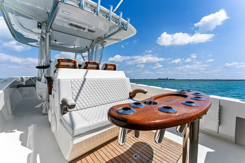Slide: The Image of Bahama 41 2015 - 36