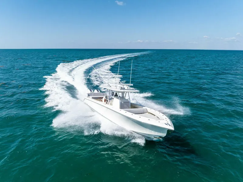 Slide: The Image of Bahama 41 2015 - 6