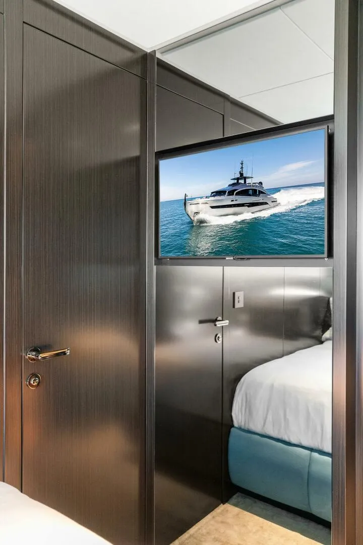 Slide: The Image of Pershing GTX Motoryacht 2023 - 102