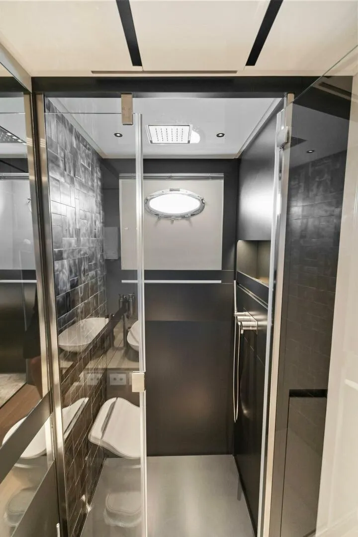 Slide: The Image of Pershing GTX Motoryacht 2023 - 103