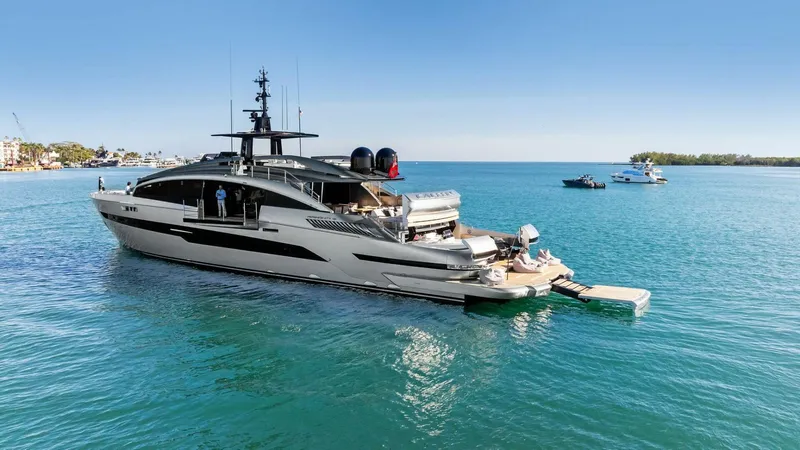 Slide: The Image of Pershing GTX Motoryacht 2023 - 16