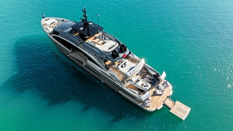 Slide: The Image of Pershing GTX Motoryacht 2023 - 18