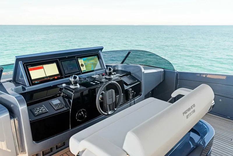 Slide: The Image of Pershing GTX Motoryacht 2023 - 22