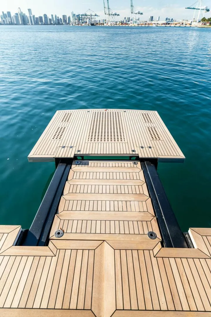 Slide: The Image of Pershing GTX Motoryacht 2023 - 45