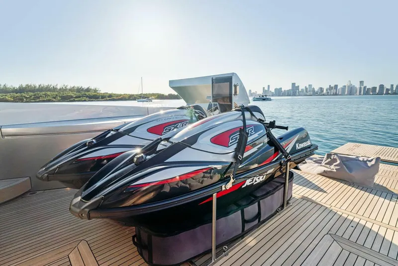 Slide: The Image of Pershing GTX Motoryacht 2023 - 47