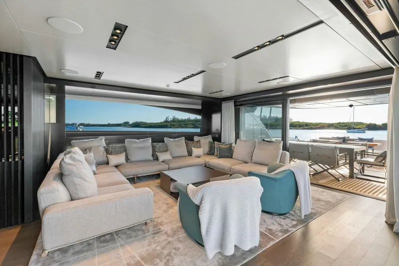 Slide: The Image of Pershing GTX Motoryacht 2023 - 56