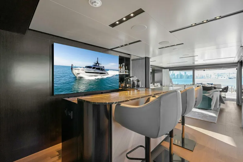 Slide: The Image of Pershing GTX Motoryacht 2023 - 60