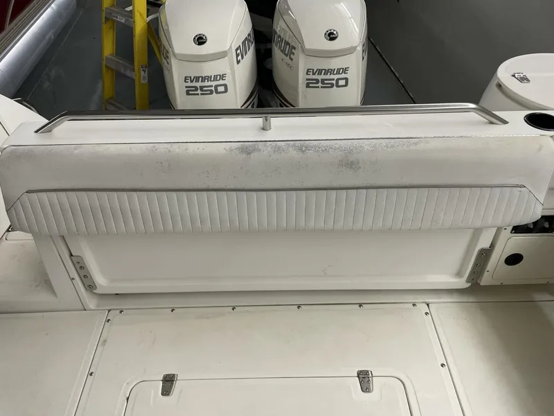 Slide: The Image of Boston Whaler 280 Conquest 2000 - 14