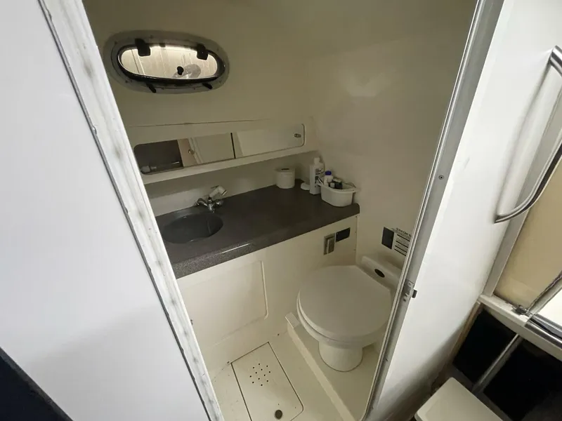 Slide: The Image of Boston Whaler 280 Conquest 2000 - 20