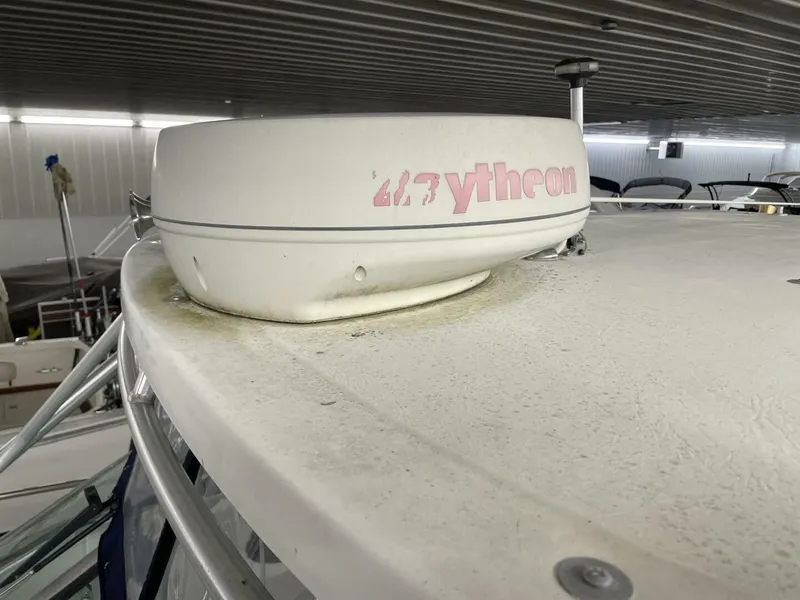 Slide: The Image of Boston Whaler 280 Conquest 2000 - 25