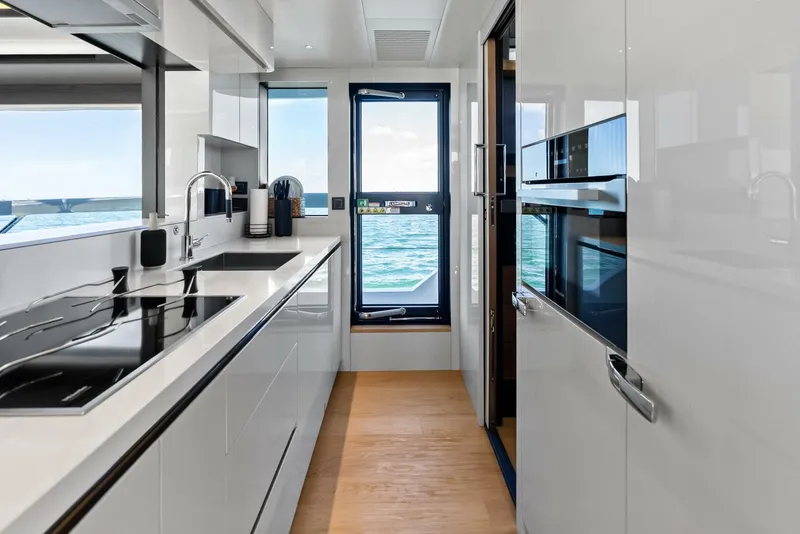 Slide: The Image of Absolute 75 Navetta 2025 - 10