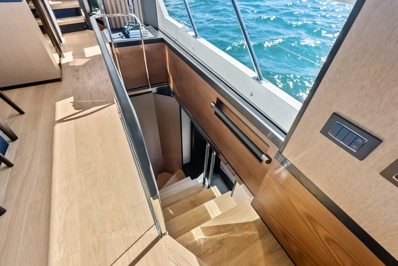 Slide: The Image of Absolute 75 Navetta 2025 - 14