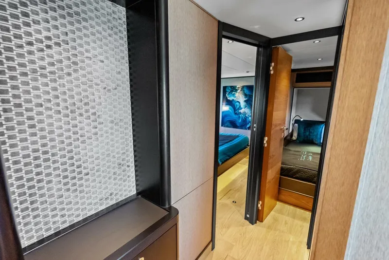 Slide: The Image of Absolute 75 Navetta 2025 - 18